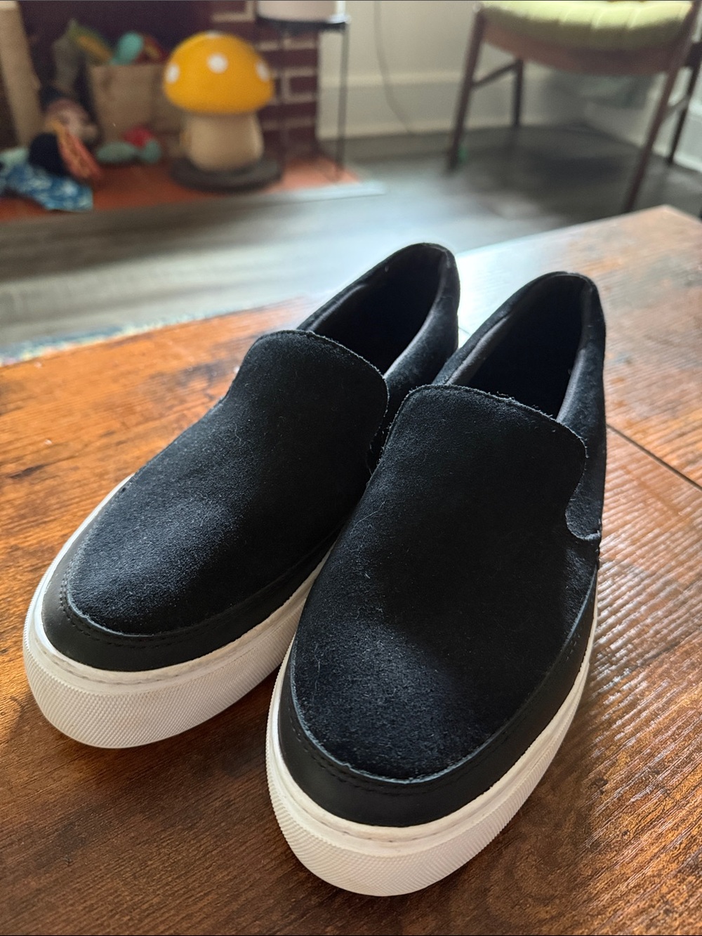 Women’s size 7 Ugg platform slip one
